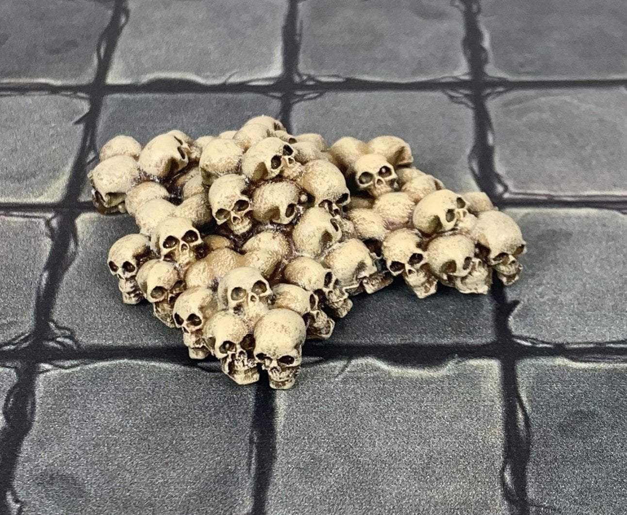 Forge Prints Unpainted Skull Pile