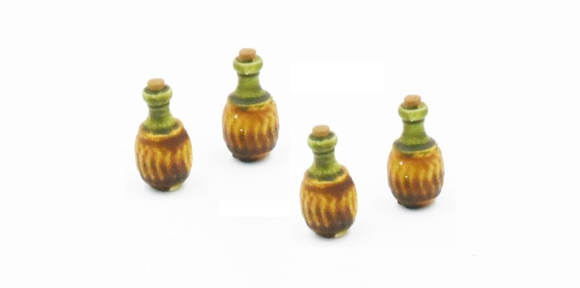 Galladoria Games Crown N Laurel Tavern Bottle Set